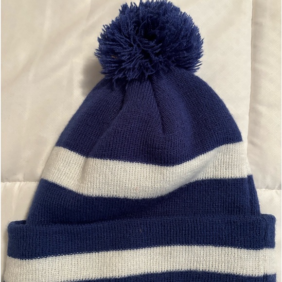 New Era New England Patriots Vintage Logo Beanie - Picture 3 of 3